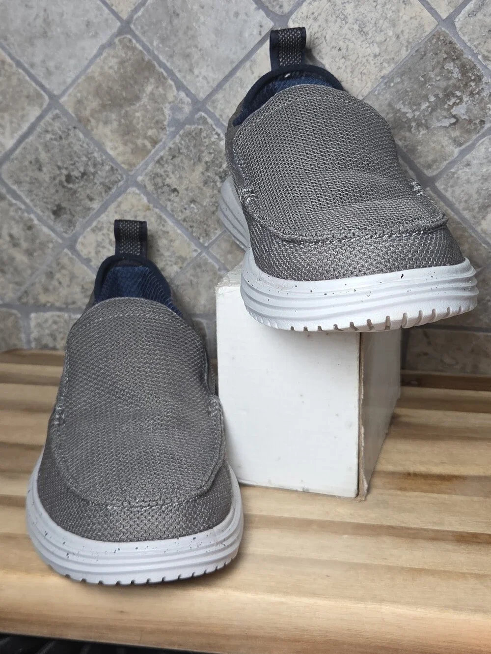 Skechers Men’s Gray Proven Renco Slip-On Casual Loafer Shoes  Sz. 10.5 M